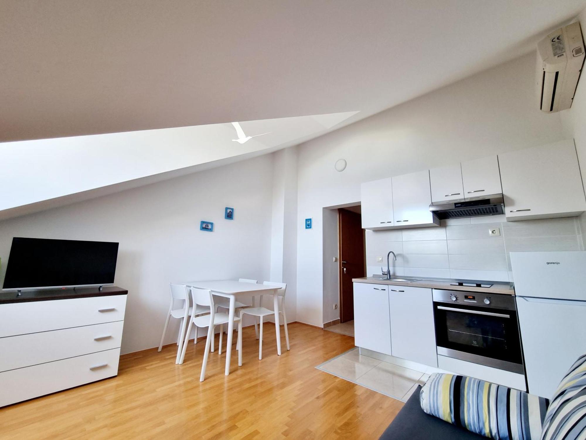 Apartments Iskra Дуче Екстер'єр фото